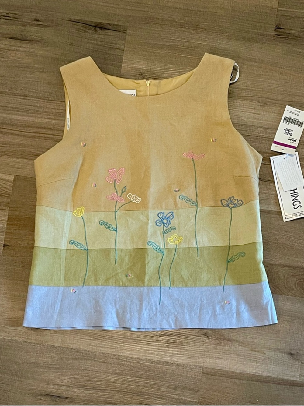 Vintage Sleeveless Embroidered Colorblock Top